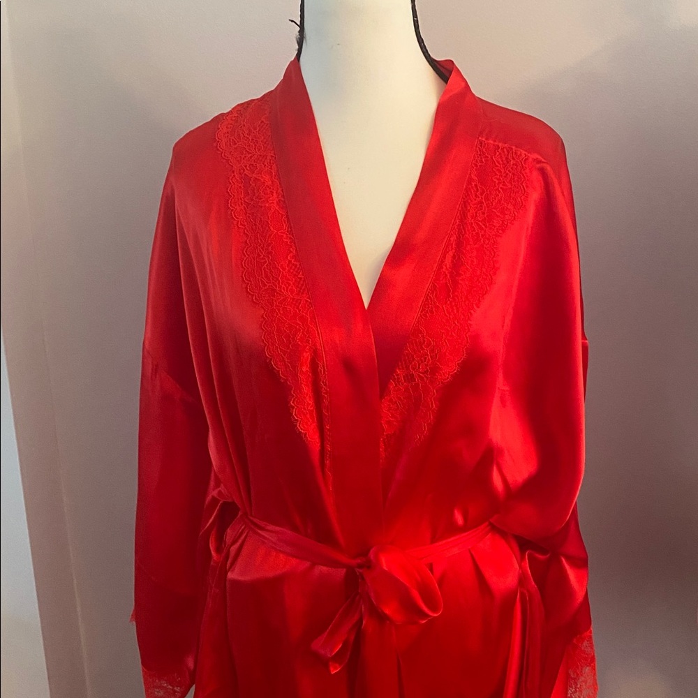 Soma brand Red CXL robe no flaws - Picture 2 of 11